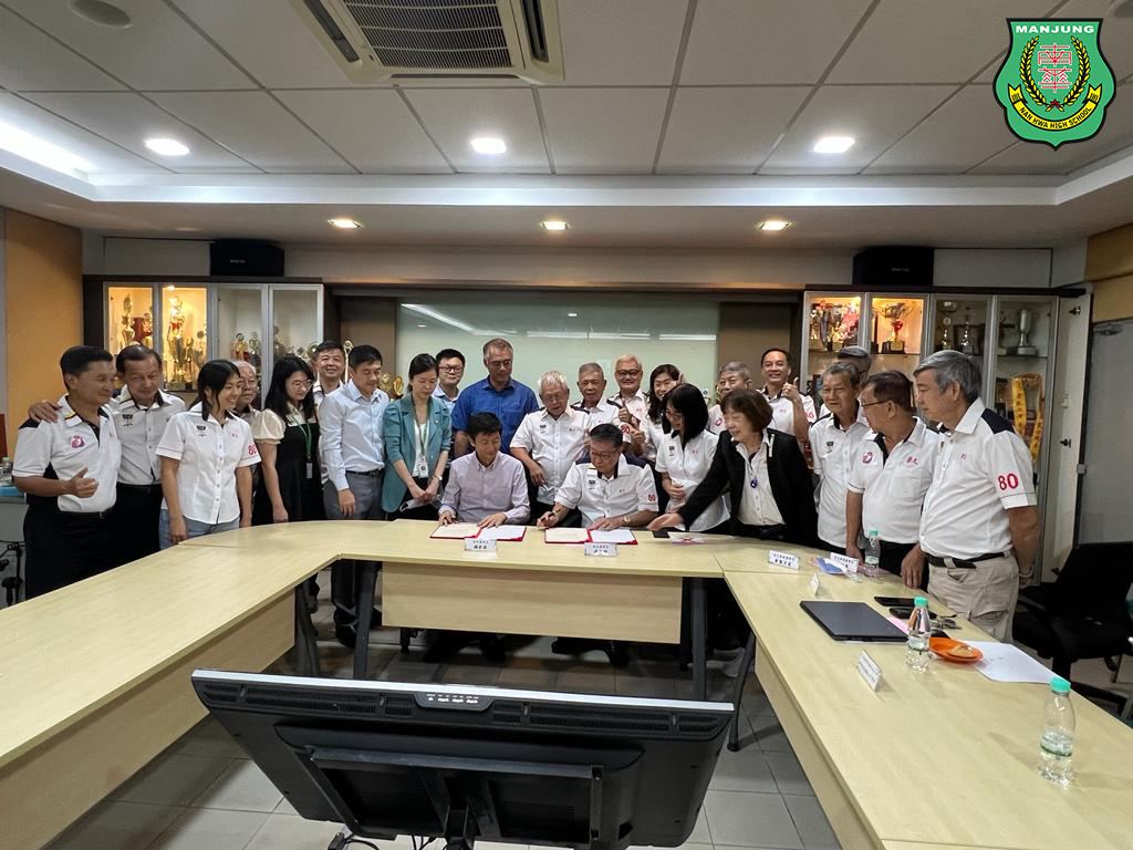 南华独中 与·吉隆坡崇文国民型华文小学