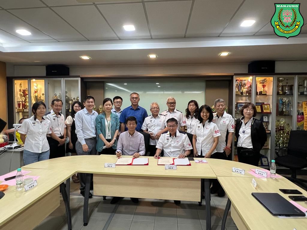 南华独中 与·吉隆坡崇文国民型华文小学
