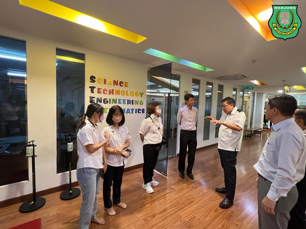 南华独中 与·吉隆坡崇文国民型华文小学