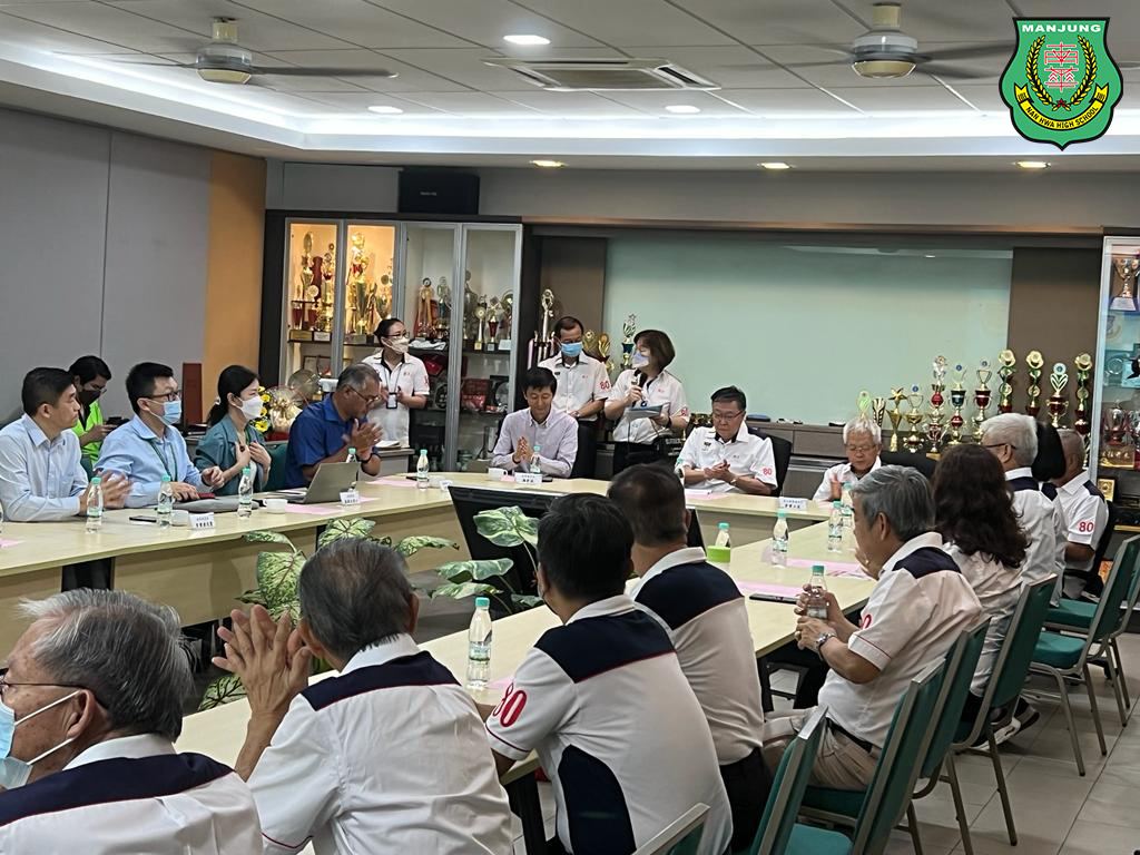 南华独中 与·吉隆坡崇文国民型华文小学